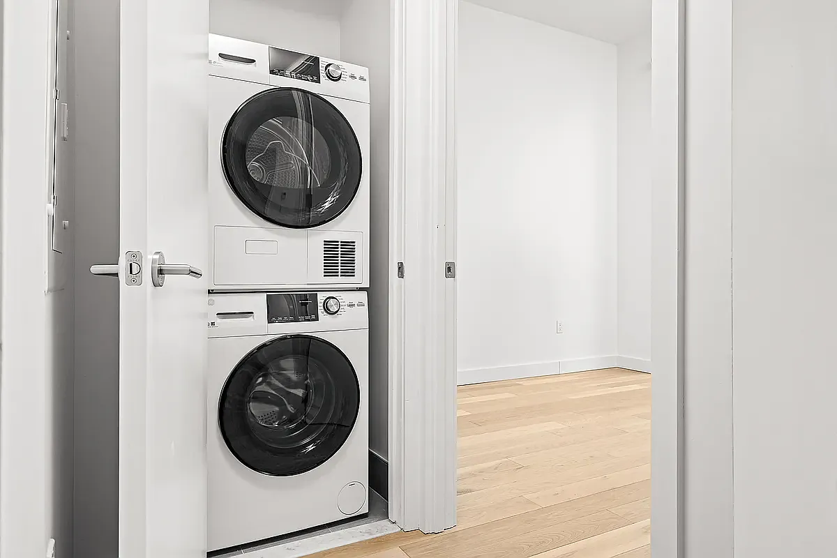 130 2nd Street, Unit 2B Brooklyn, NY 11231 - Photo 10 of 22 a utility room with dryer and washer