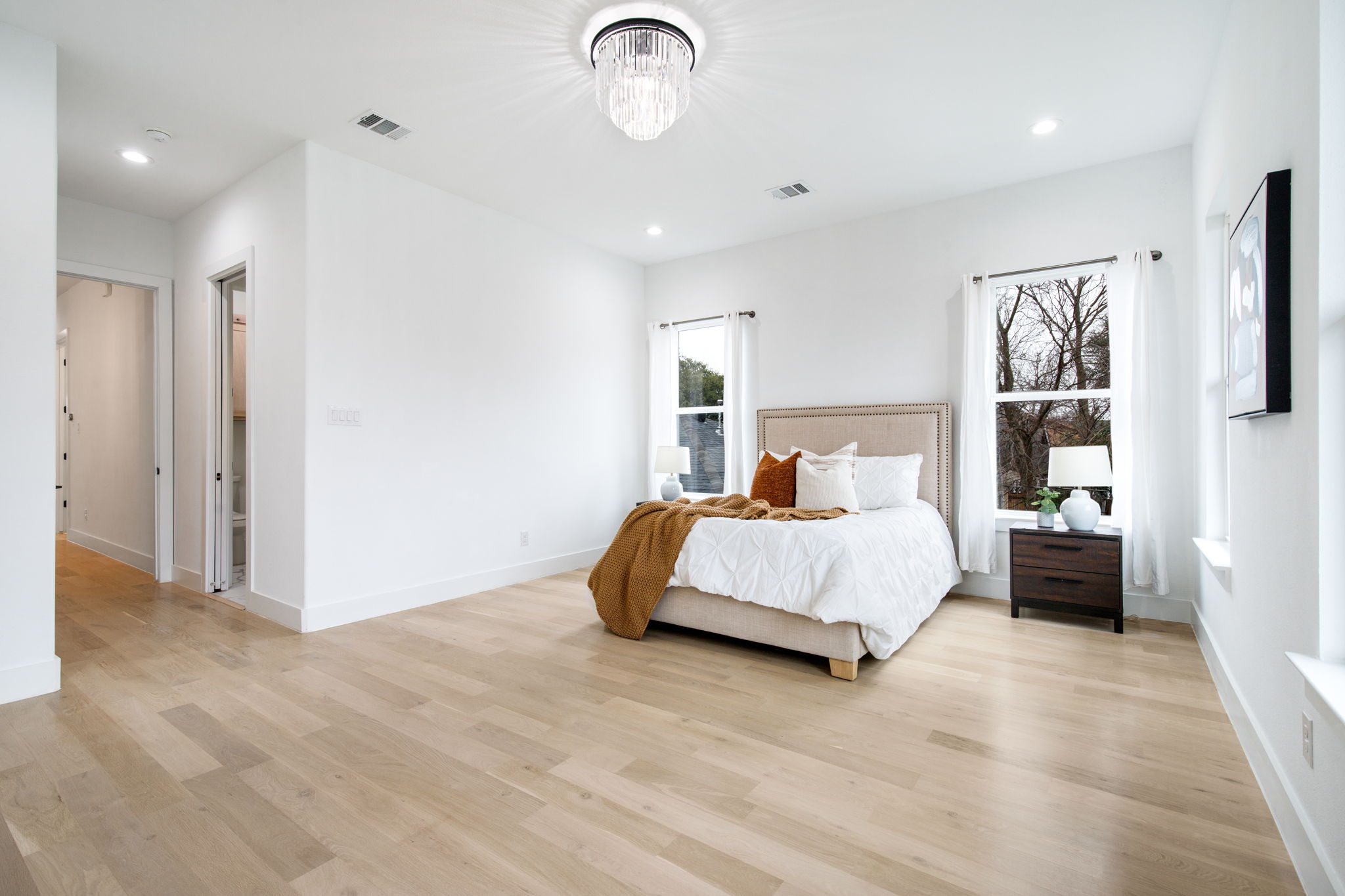 807 South Glasgow Drive Dallas, TX 75223 - Photo 27 of 39