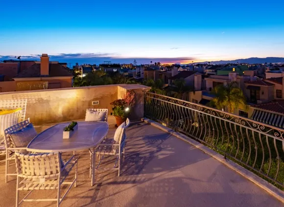 $6,225,000 | 142 Union Jack Mall, Marina del Rey, CA 90292