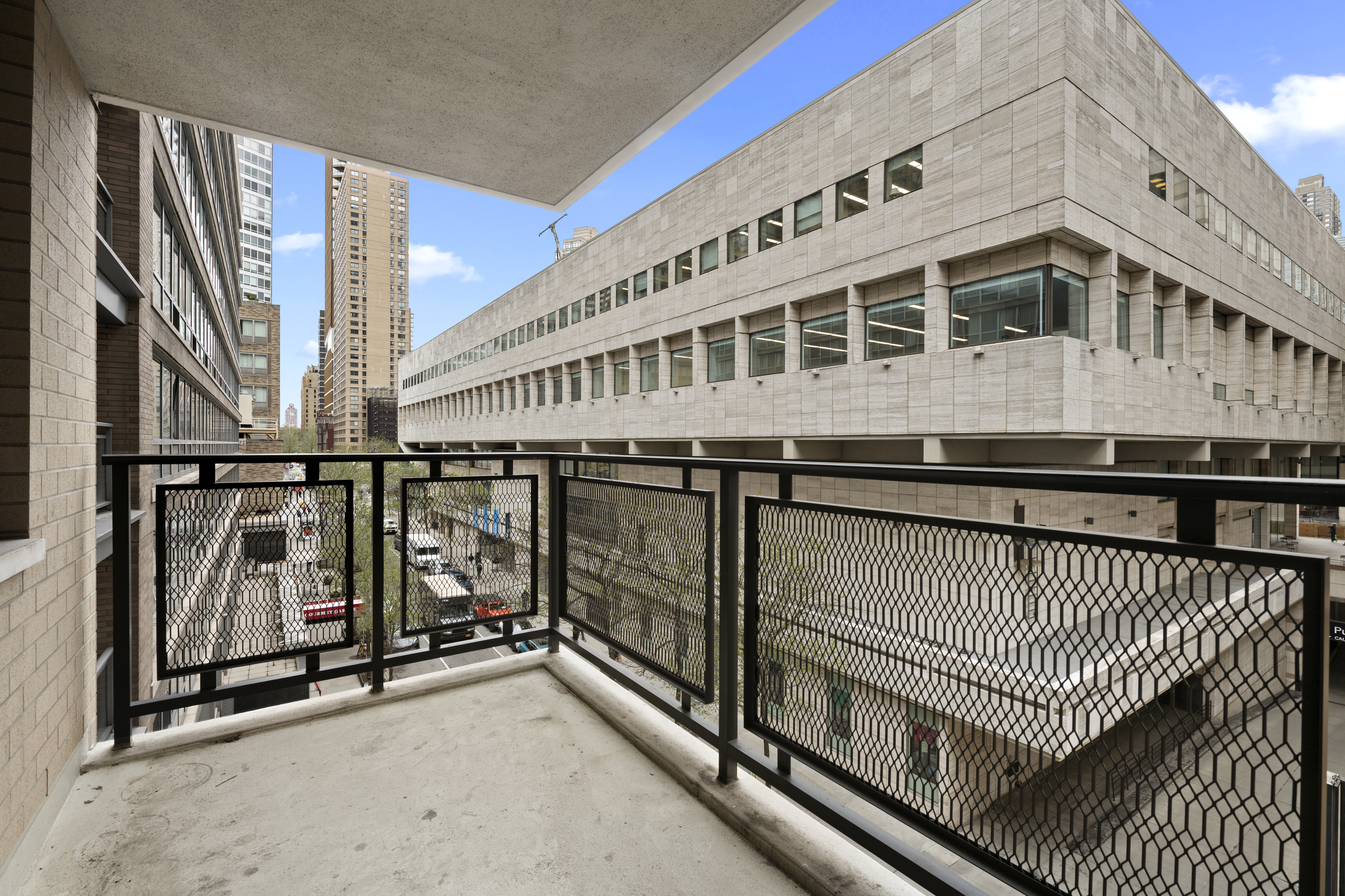 165 West 66th Street, Unit 6W New York, NY 10023 - Photo 3 of 14