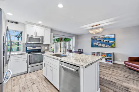 $675,000 | 93 Admirals Court, Palm Beach Gardens, FL 33418