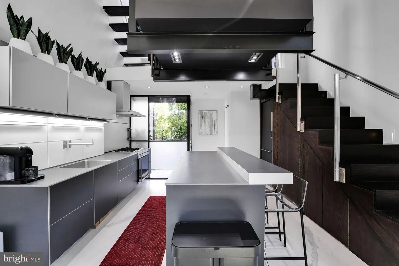 1630 19th Street Northwest Washington, DC 20009 - Photo 14 of 44