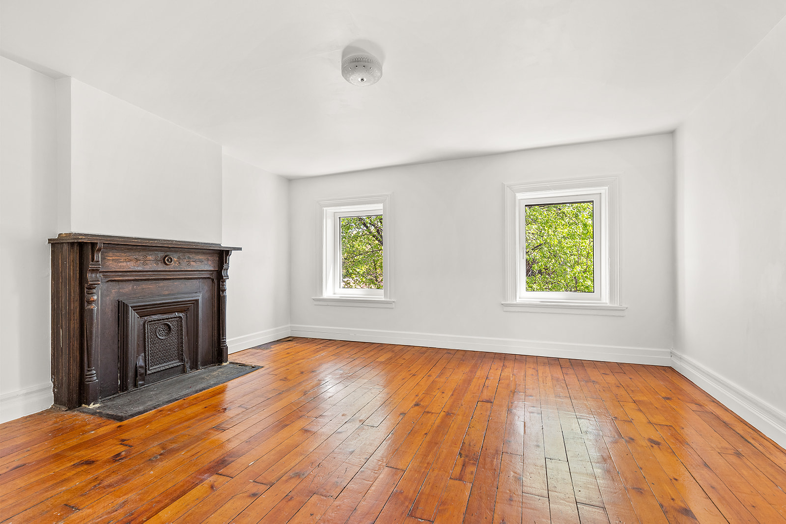 73 Downing Street Brooklyn, NY 11238 - Photo 13 of 16