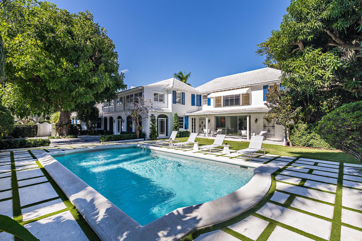 239 Emerald Lane Palm Beach, FL 33480 - Photo 27 of 29