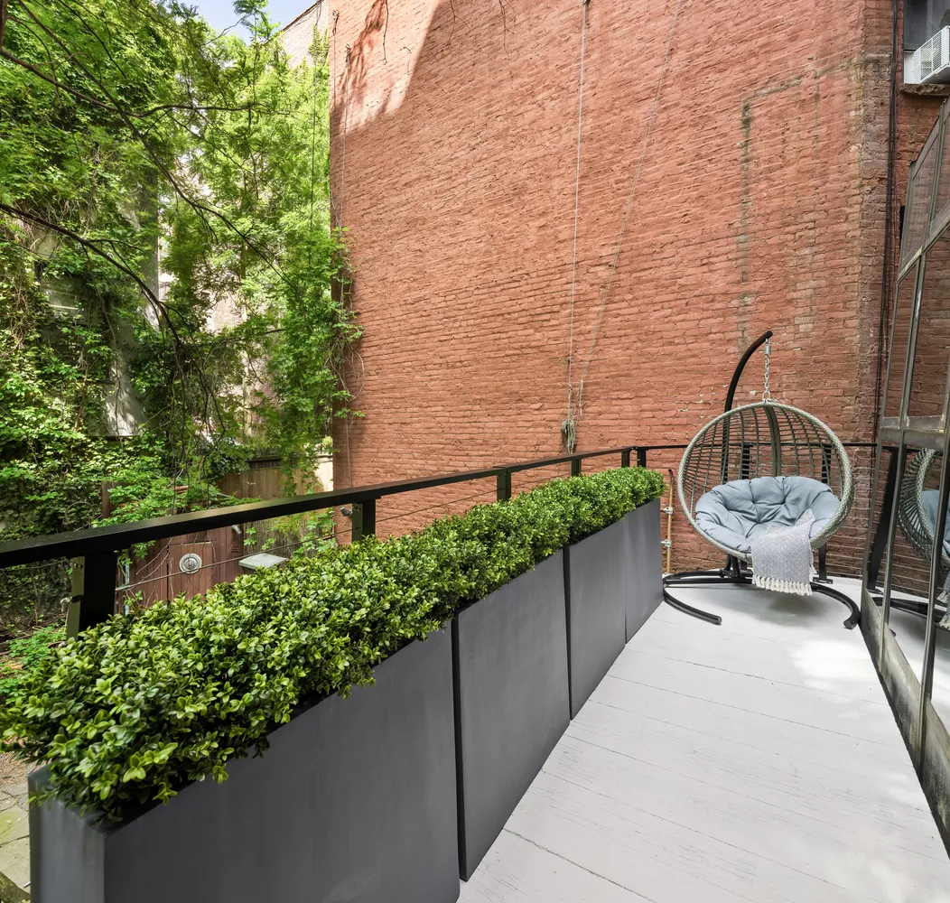 $20,000 | 121 West 15th Street, Unit 2 | Chelsea