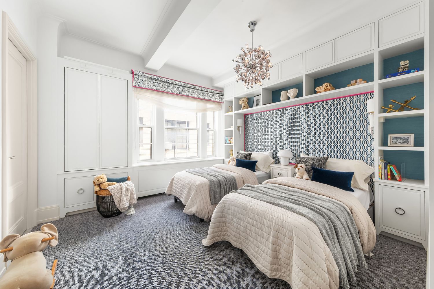 $15,950,000 | 40 East 66th Street, Unit 12B | Lenox Hill