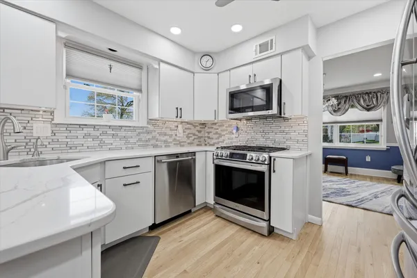$709,000 | 1 Yardley Court, Mount Laurel, NJ 08054