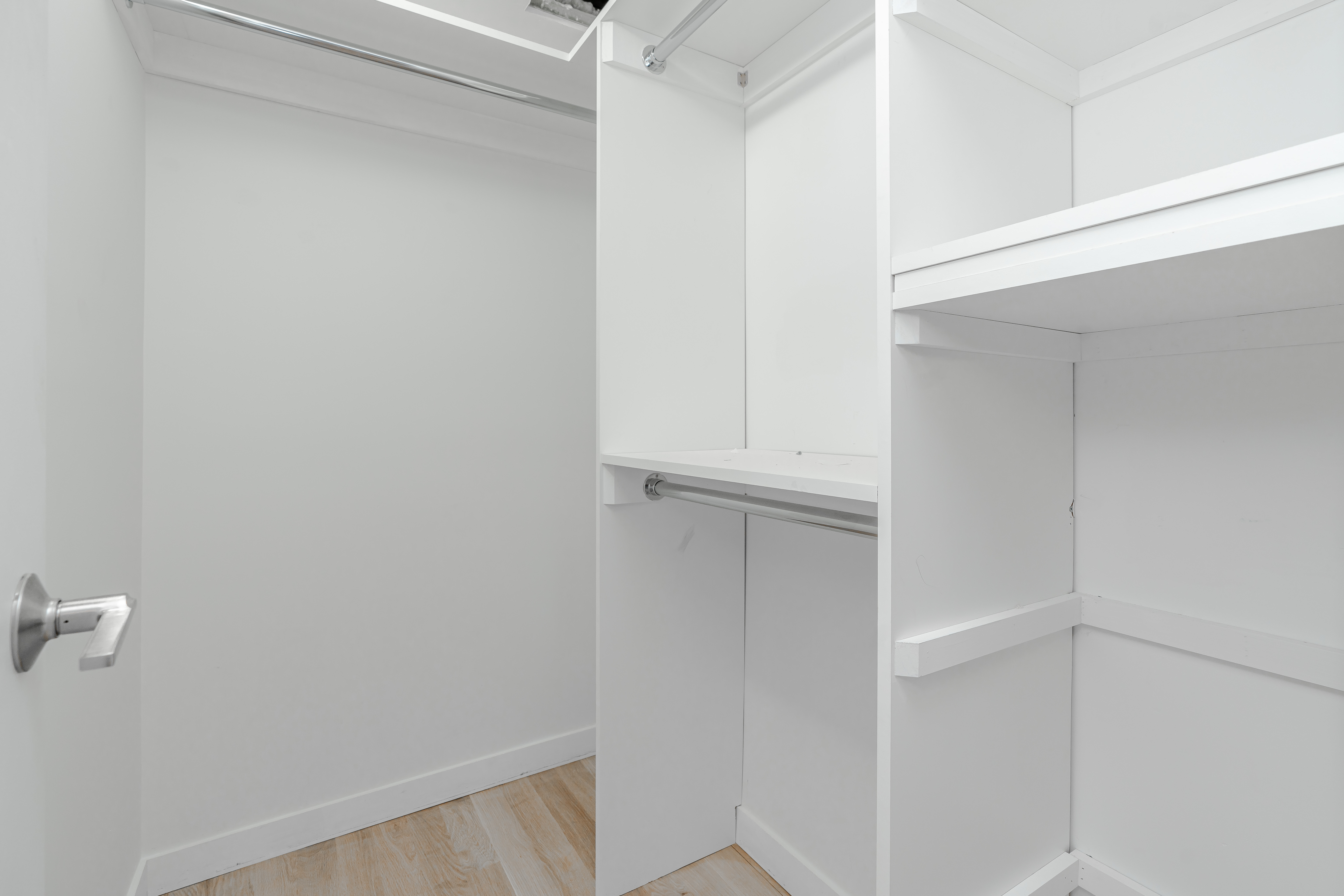 20-15 46th Street, Unit 2 Queens, NY 11105 - Photo 10 of 16 a view of walk in closet