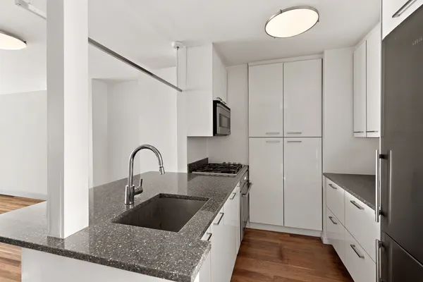 $18,500 | 515 East 72nd Street, Unit 3KLMN | Lenox Hill