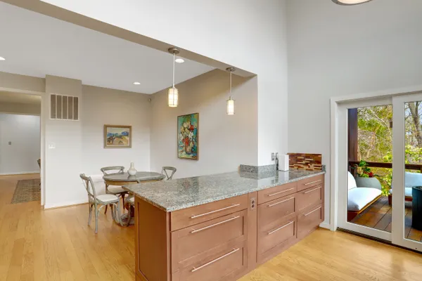 $2,000,000 | 4715 38th Street North, Arlington, VA 22207