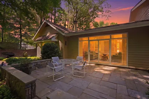 Contact Agent | 11815 Beekman Place, Rockville, MD 20854
