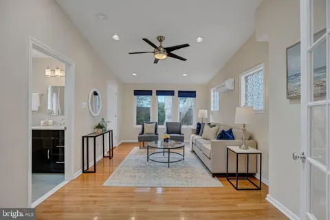 $1,425,000 | 5120 Wilson Lane, Bethesda, MD 20814