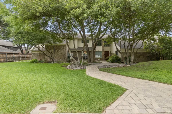 $990,000 | 17215 Graystone Drive, Dallas, TX 75248