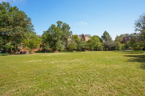 $775,000 | 2123 California Street Northwest, Unit D5, Washington, DC 20008