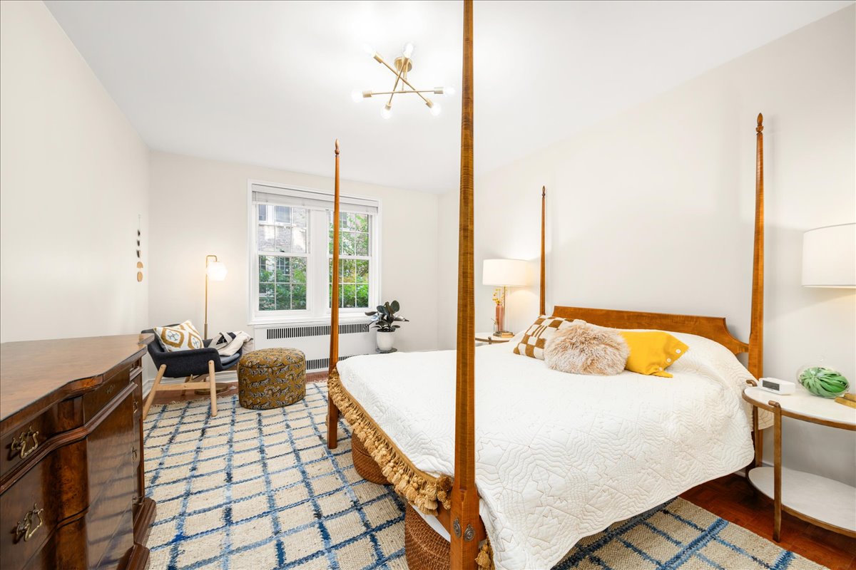 360 Clinton Avenue, Unit 1D Brooklyn, NY 11238 - Photo 8 of 17 a living room with furniture