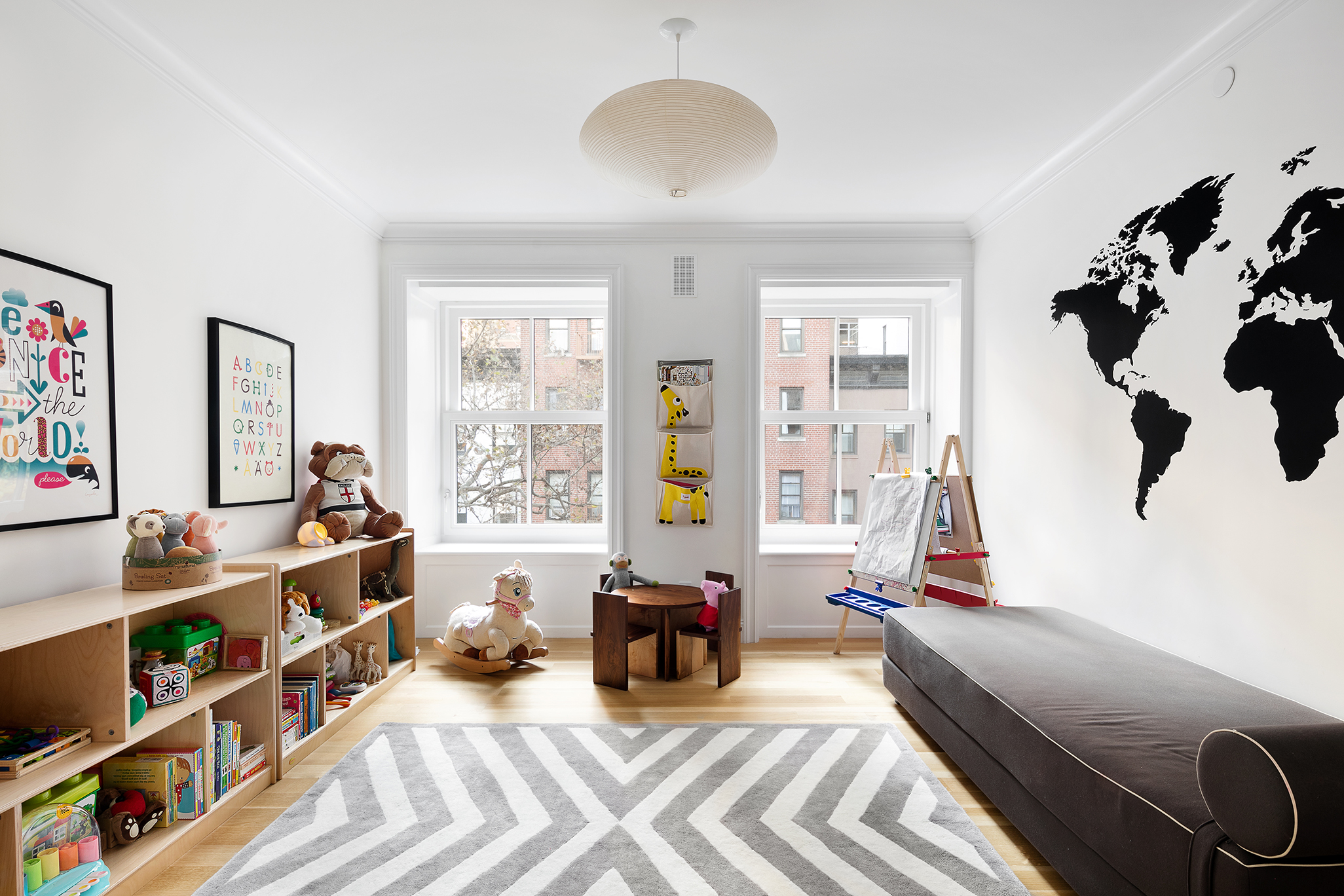 225 East 48th Street Manhattan, NY 10017 - Photo 9 of 26 Gallery Image 9