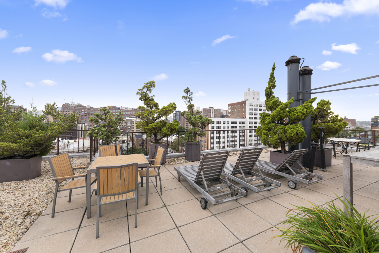 344 West 23rd Street, Unit 2B Manhattan, NY 10011 - Photo 7 of 8 Gallery Image 7