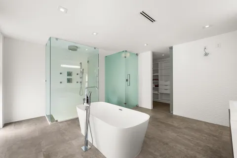 $4,950,000 | 3770 Kumquat Avenue, Miami, FL 33133