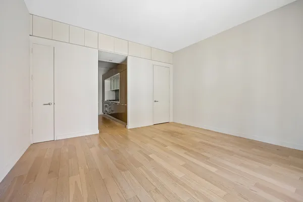 $3,850 | 75 Wall Street, Unit 24H | Financial District