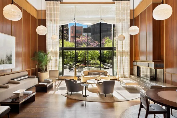 $21,500,000 | 150 Charles Street, Unit M10 | West Village