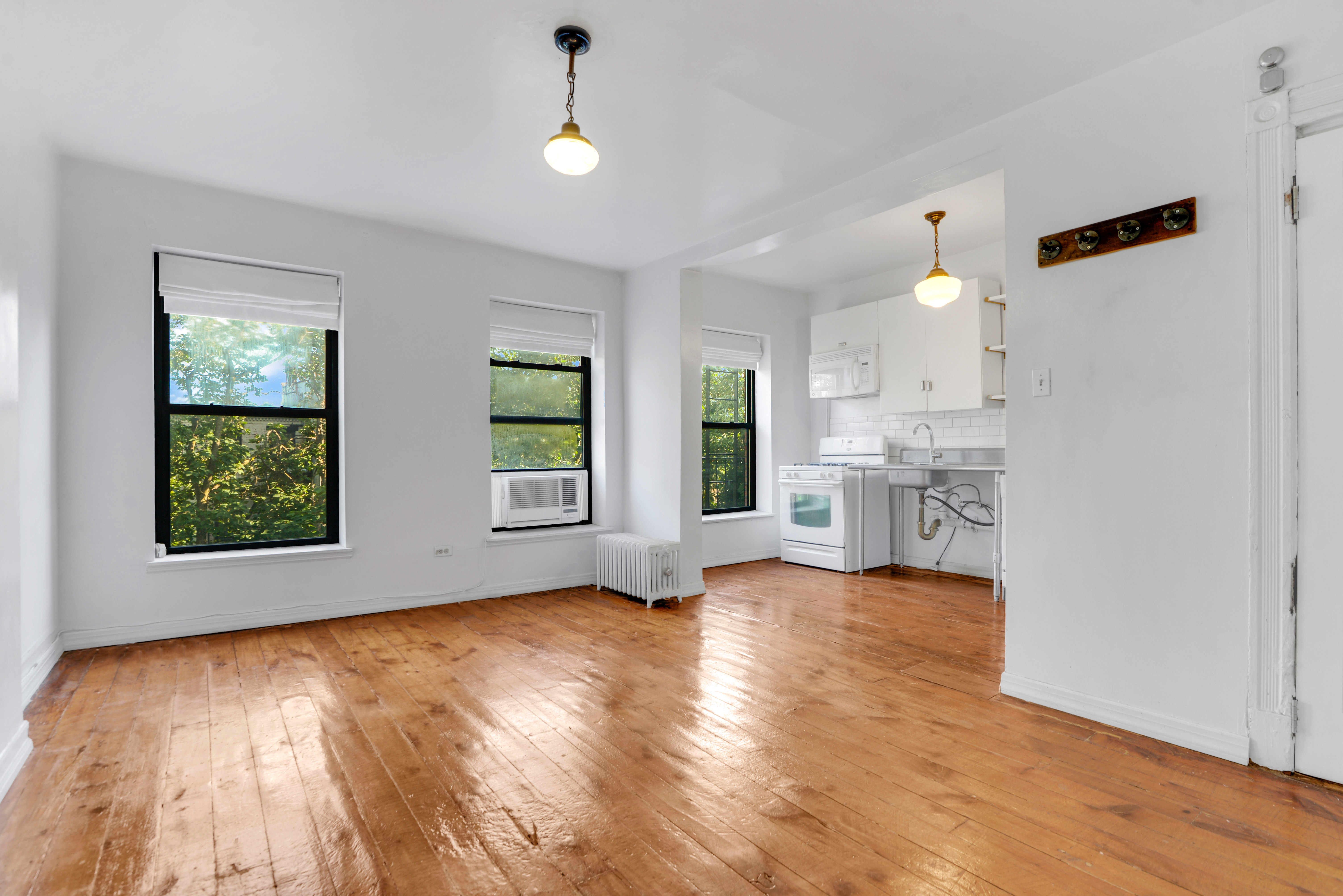 Willoughby Avenue Brooklyn, NY 11206 - Photo 4 of 23