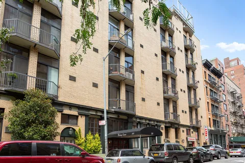 $375,000 | 215 East 24th Street, Unit 412A | Kips Bay