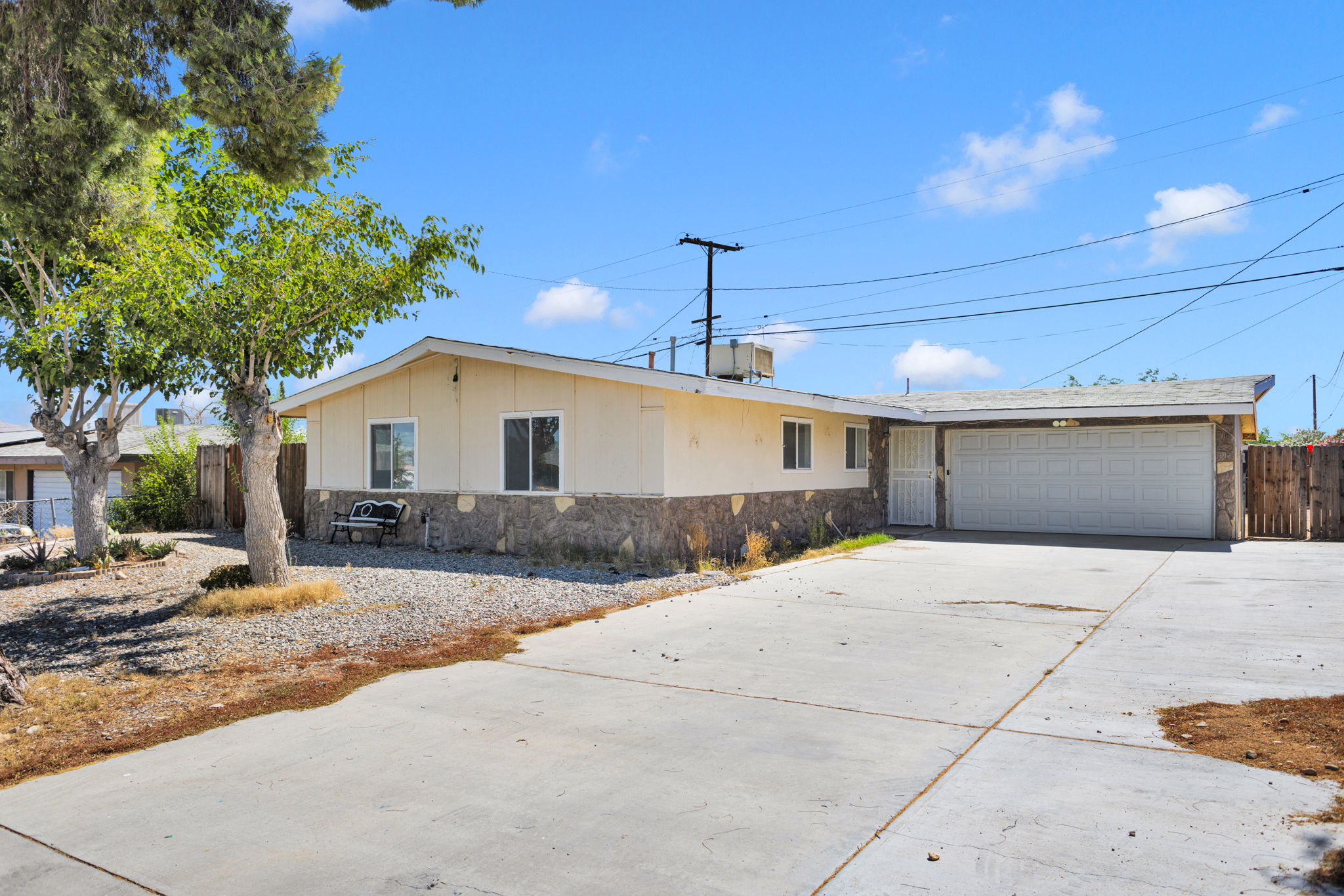 15105 Condor Road Victorville, CA 92394 - Photo 2 of 2