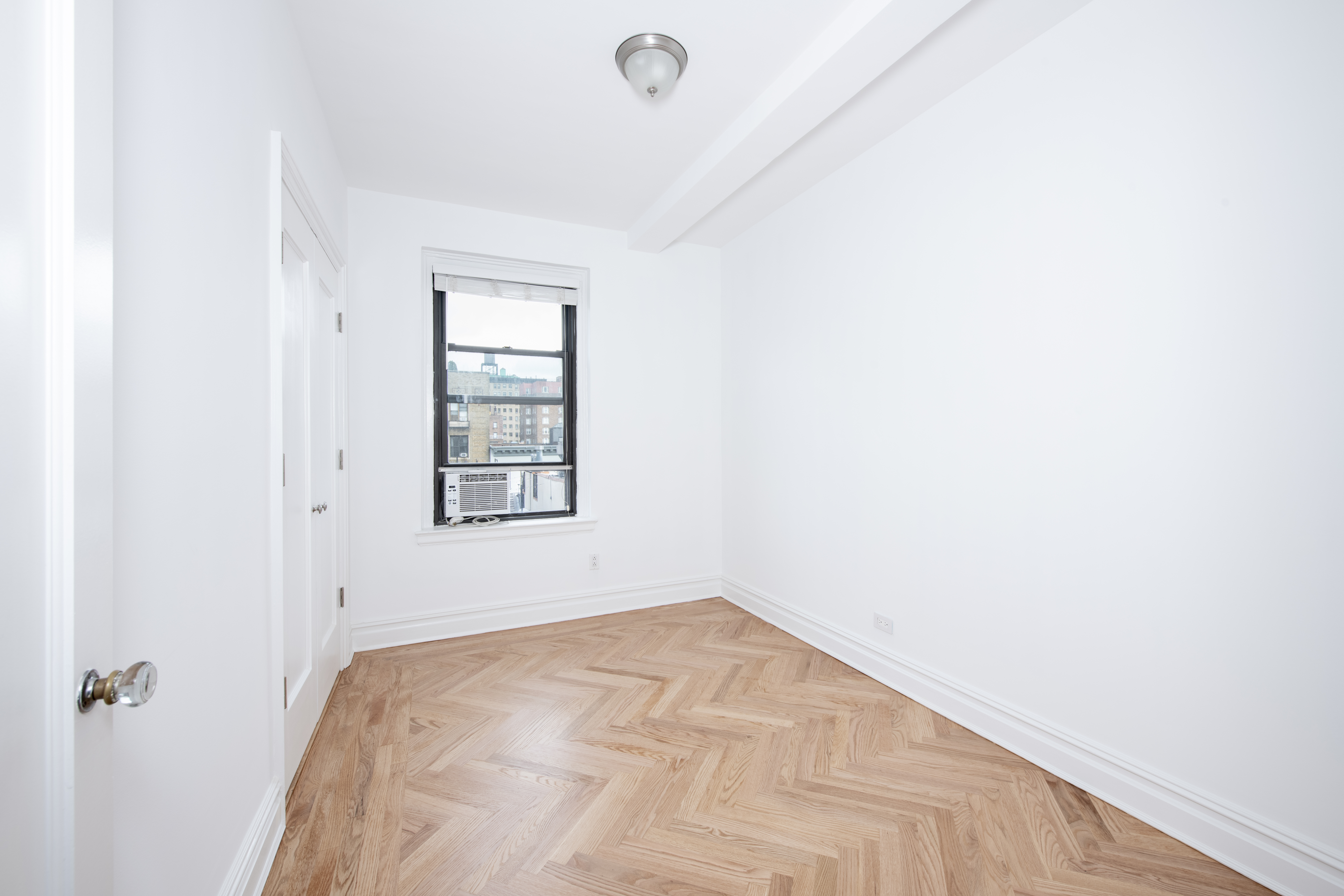 245 West 107th Street, Unit 8G Manhattan, NY 10025 - Photo 9 of 24 Gallery Image 9