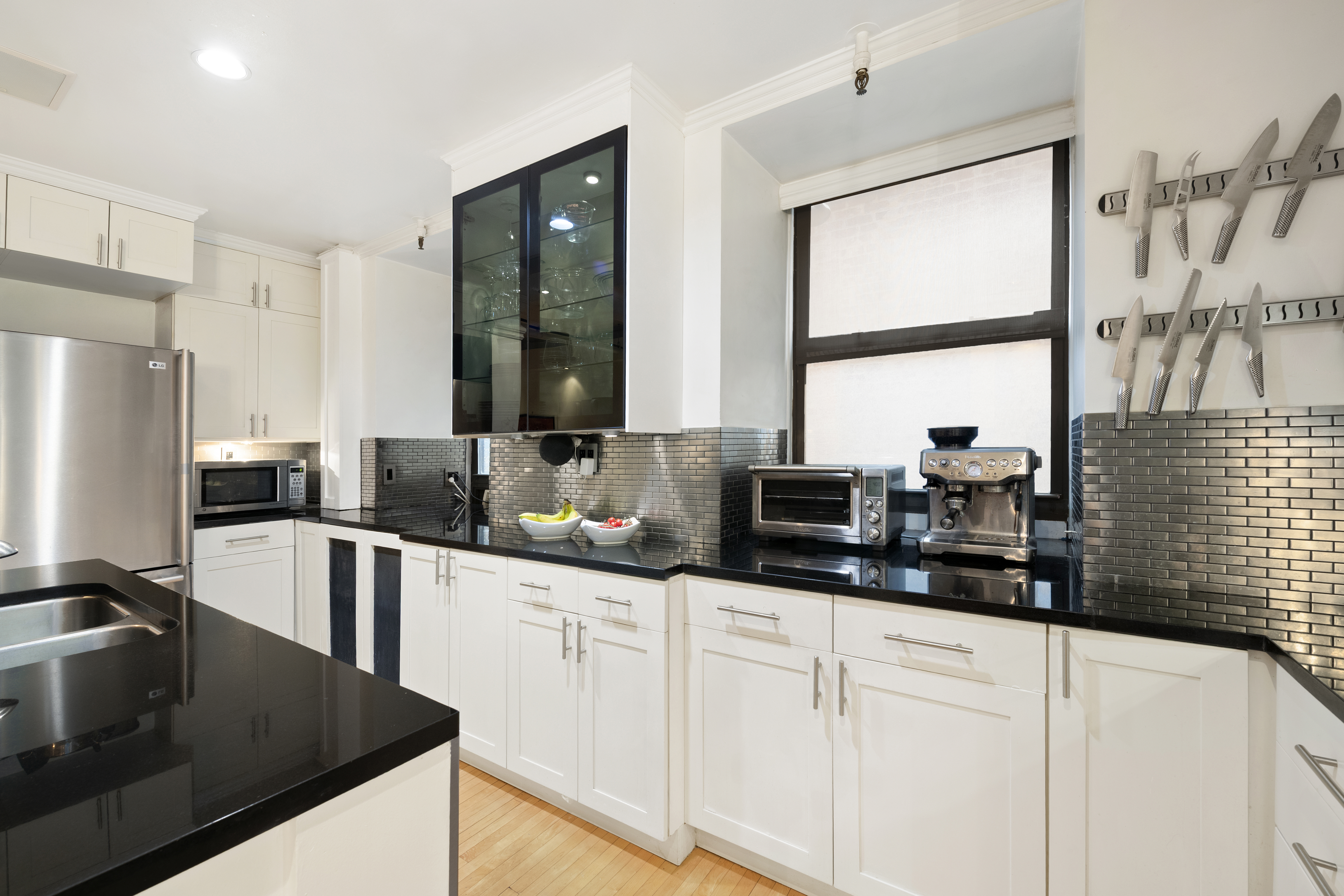 130 W 17th St, Unit 3S Manhattan, NY 10011 - Photo 7 of 9