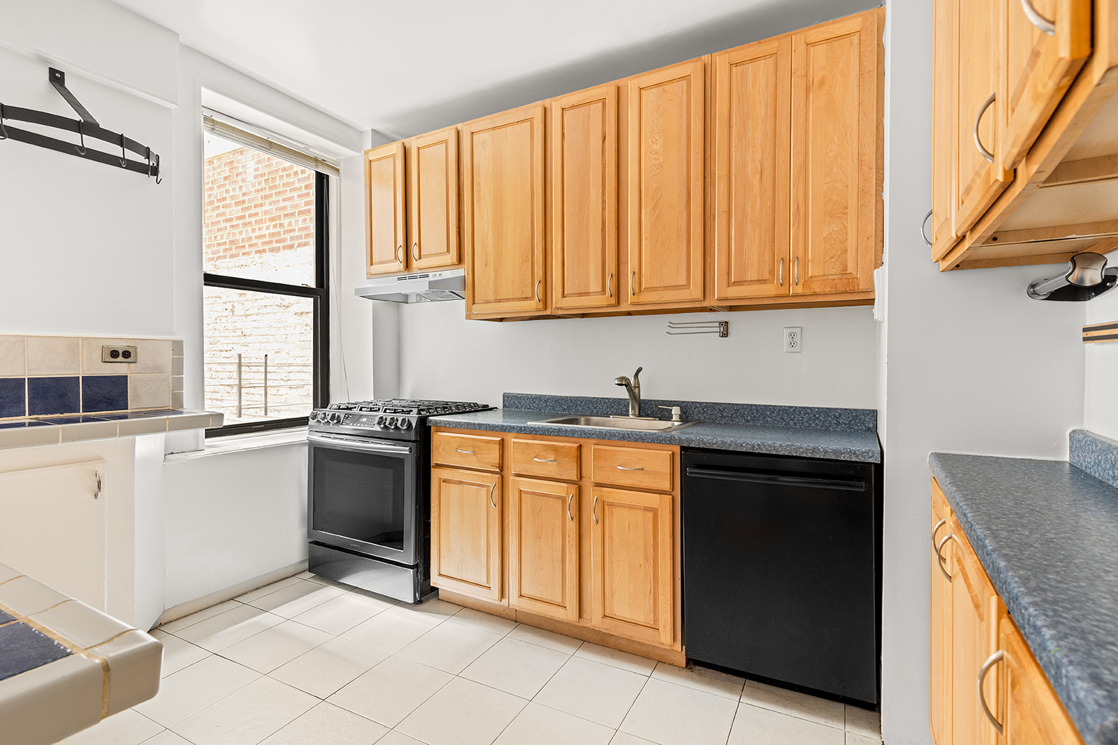 61 Pierrepont Street, Unit 23 Brooklyn, NY 11201 - Photo 4 of 11