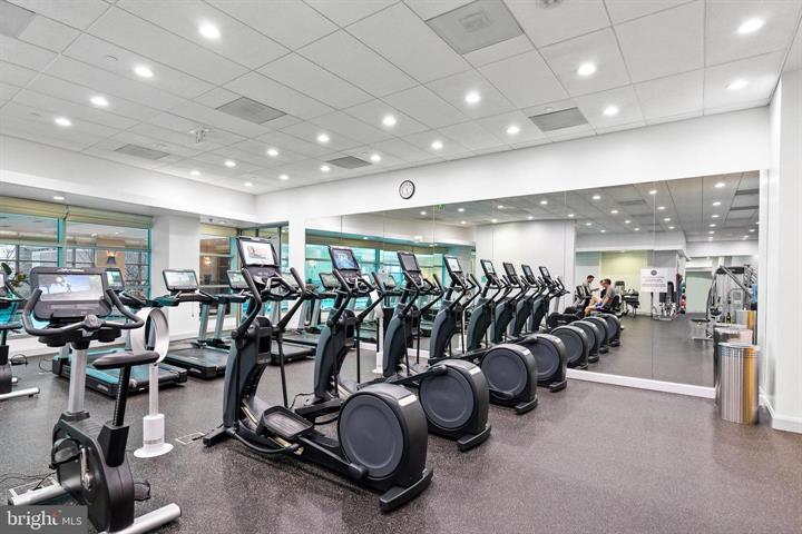 1881 North Nash Street, Unit 1009 Arlington, VA 22209 - Photo 21 of 36 a view of a room with gym equipment