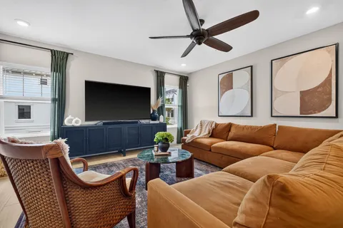 $799,900 | 5351 Bridge Street, Unit 86, Tampa, FL 33611