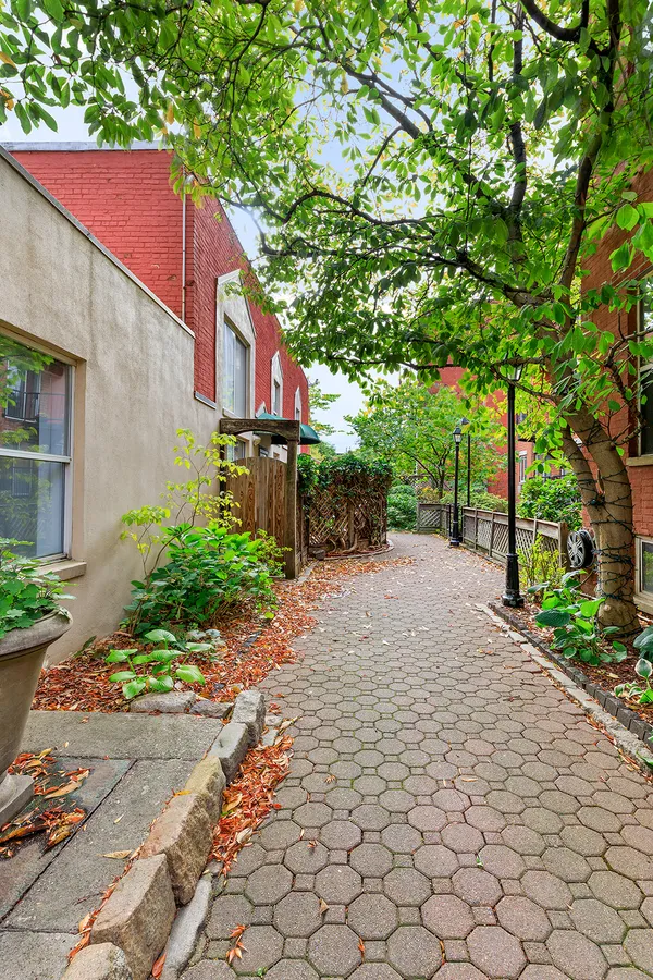 $740,000 | 61-20 71st Avenue, Unit J1B | Ridgewood