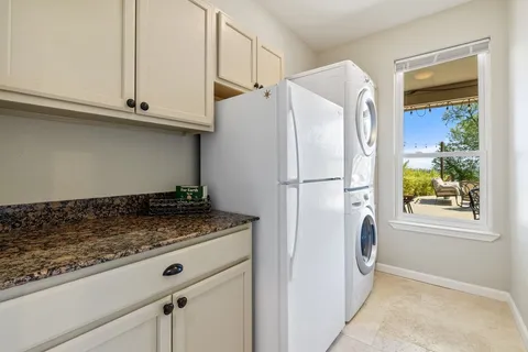 $1,250,000 | 12424 Fairfax Ridge Place, Austin, TX 78738