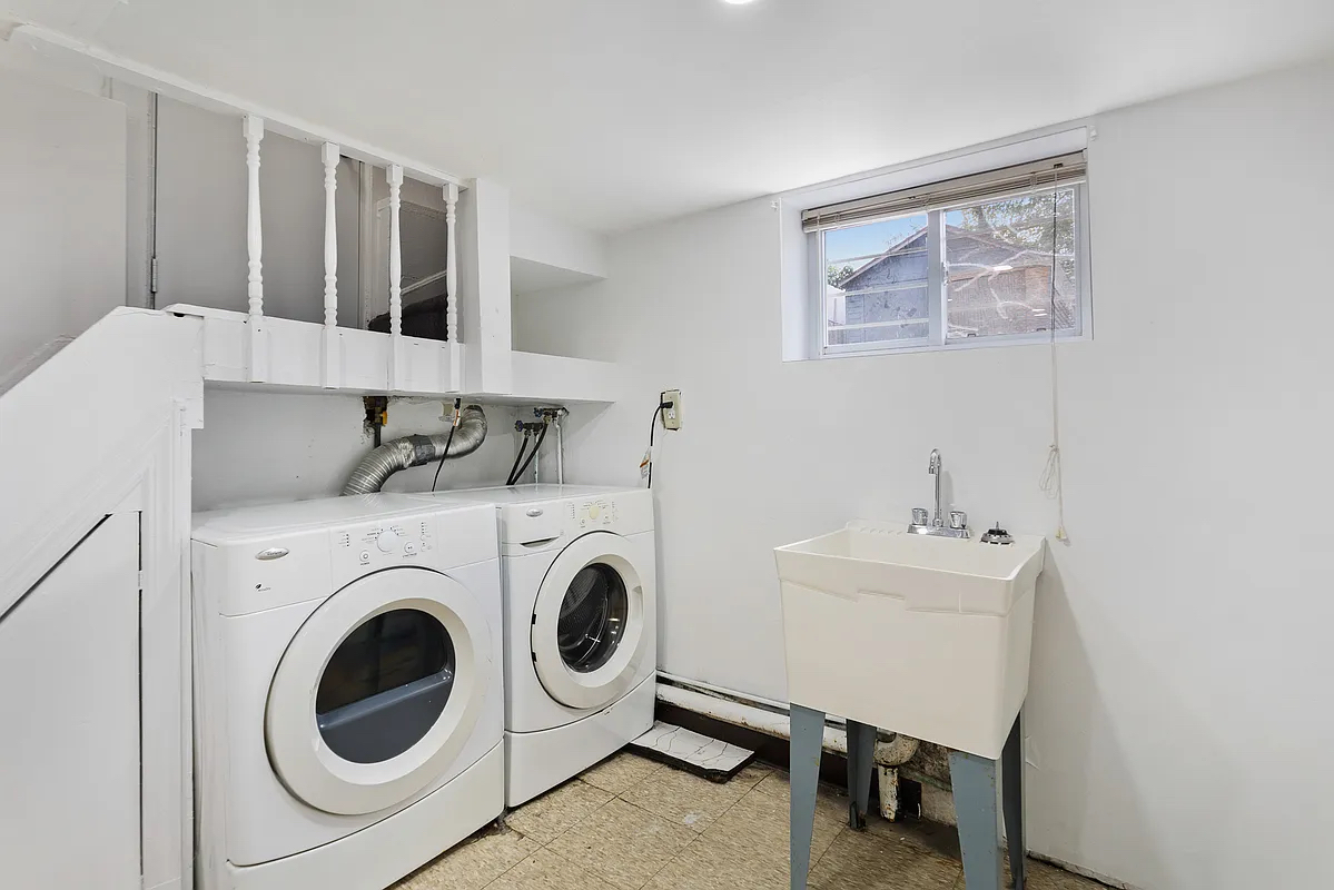 91-22 92nd Street Queens, NY 11421 - Photo 12 of 23