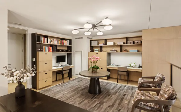 $21,500,000 | 150 Charles Street, Unit M10 | West Village