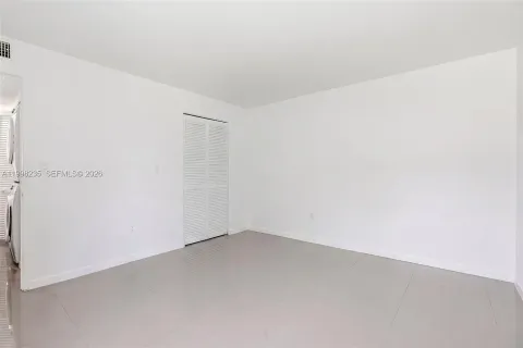 $350,000 | 9015 Southwest 125th Avenue, Unit N306, Miami, FL 33186