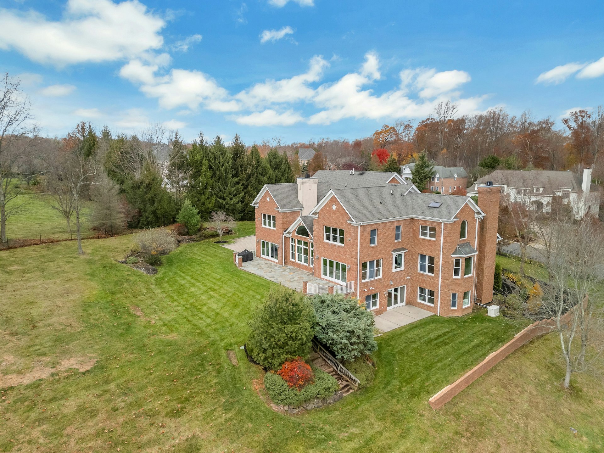 3 Kensington Court Warren, NJ 07059 - Photo 9 of 66 an aerial view of a house