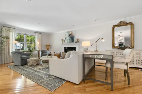 Contact Agent | 5 Jamaica Lane, Haverhill, MA 01830