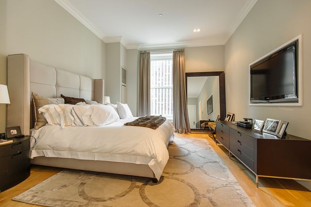 $9,880,000 | 1 Central Park South, Unit 515 | Central Park South