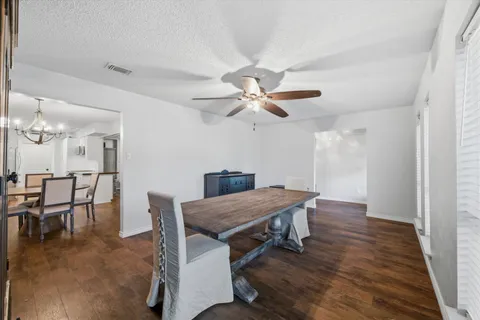 $375,000 | 409 East Scotland Drive, Irving, TX 75062