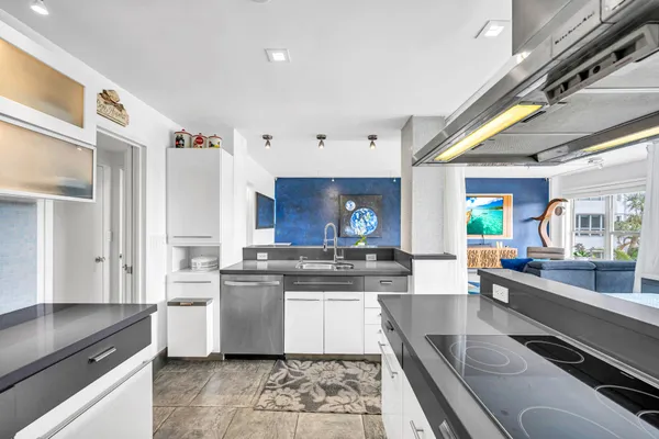 $685,000 | 9102 West Bay Harbor Drive, Unit 3C, Bay Harbor Islands, FL 33154