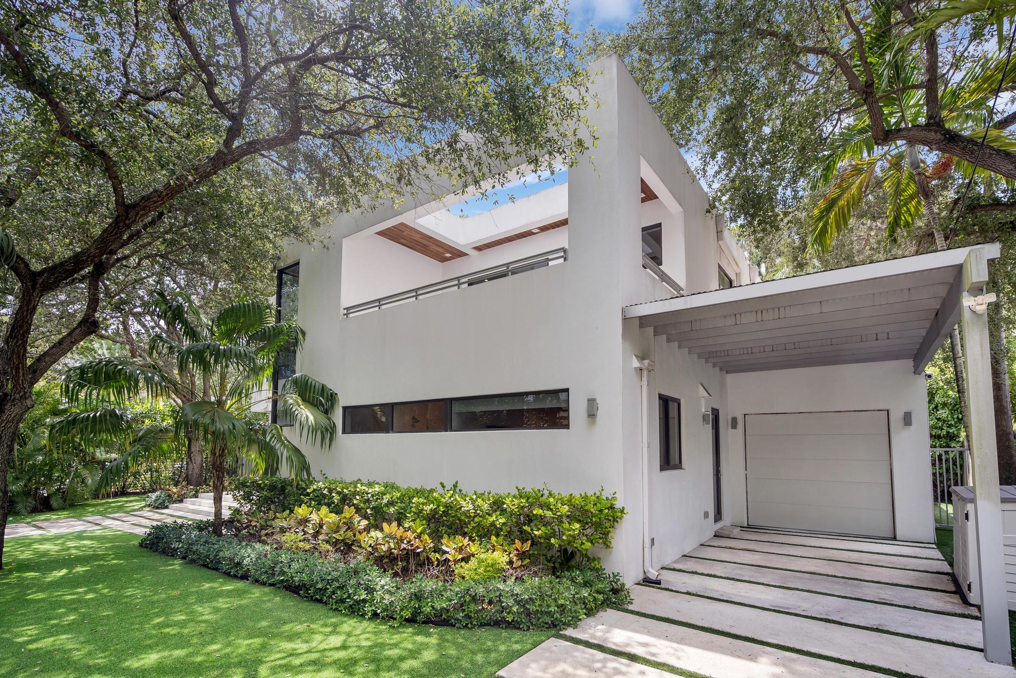 1760 Chucunantah Road Miami, FL 33133 - Photo 7 of 55 Gallery Image 7