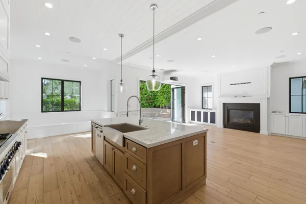 $17,000 | 1405 Oak Avenue, Manhattan Beach, CA 90266