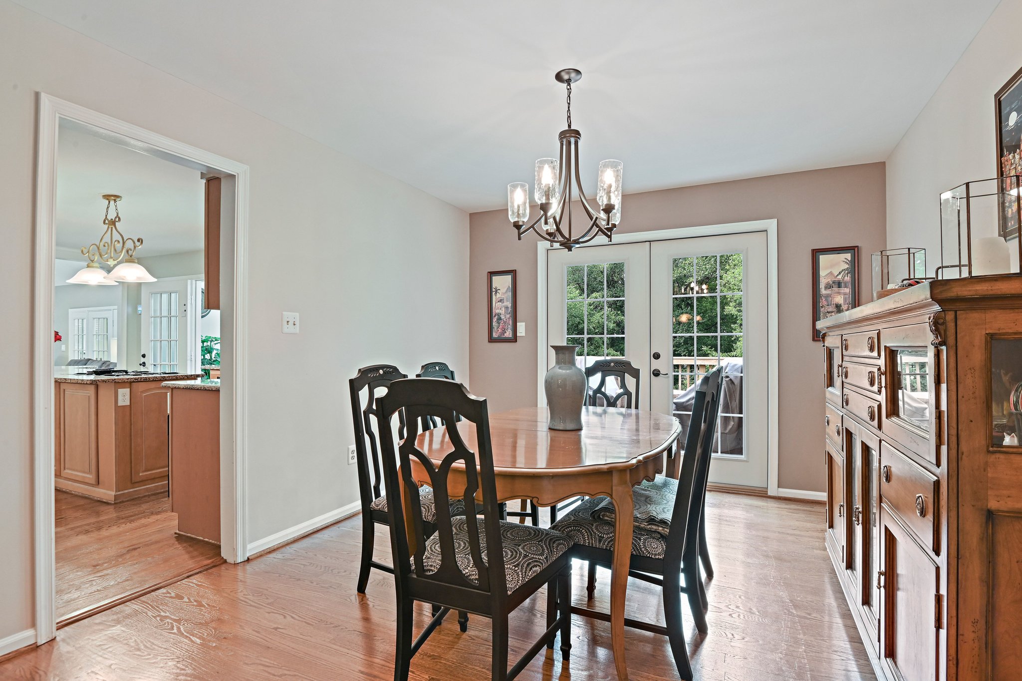 9830 Faust Drive Vienna, VA 22182 - Photo 11 of 73