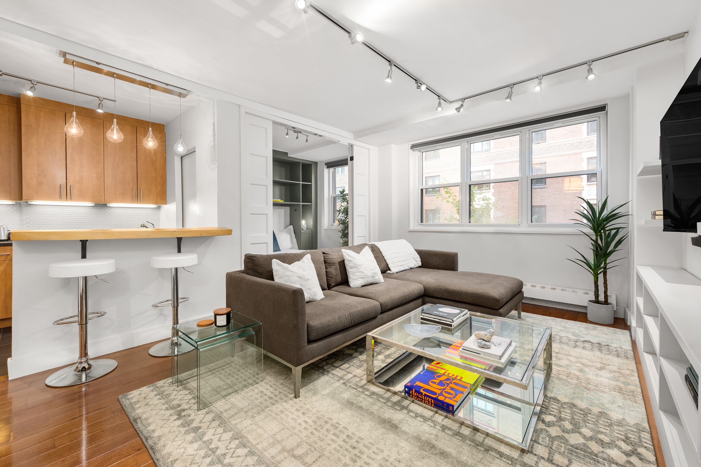 63 East 9th Street, Unit 3G Manhattan, NY 10003 - Photo 2 of 10