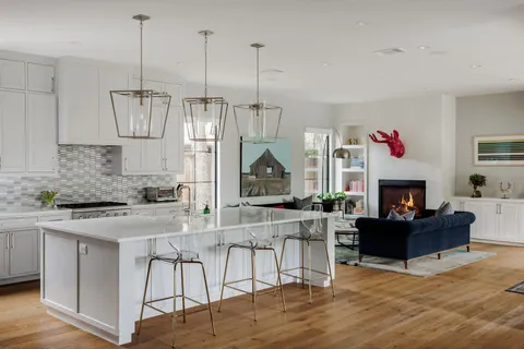 $2,795,000 | 2311 Westoak Drive, Austin, TX 78704