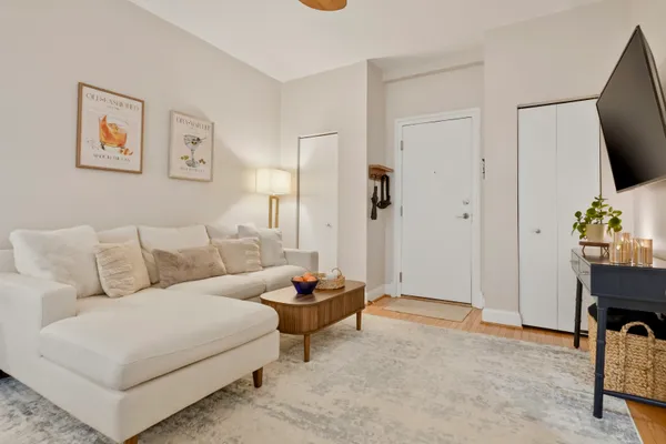 $415,000 | 2010 Kalorama Road Northwest, Unit 304, Washington, DC 20009