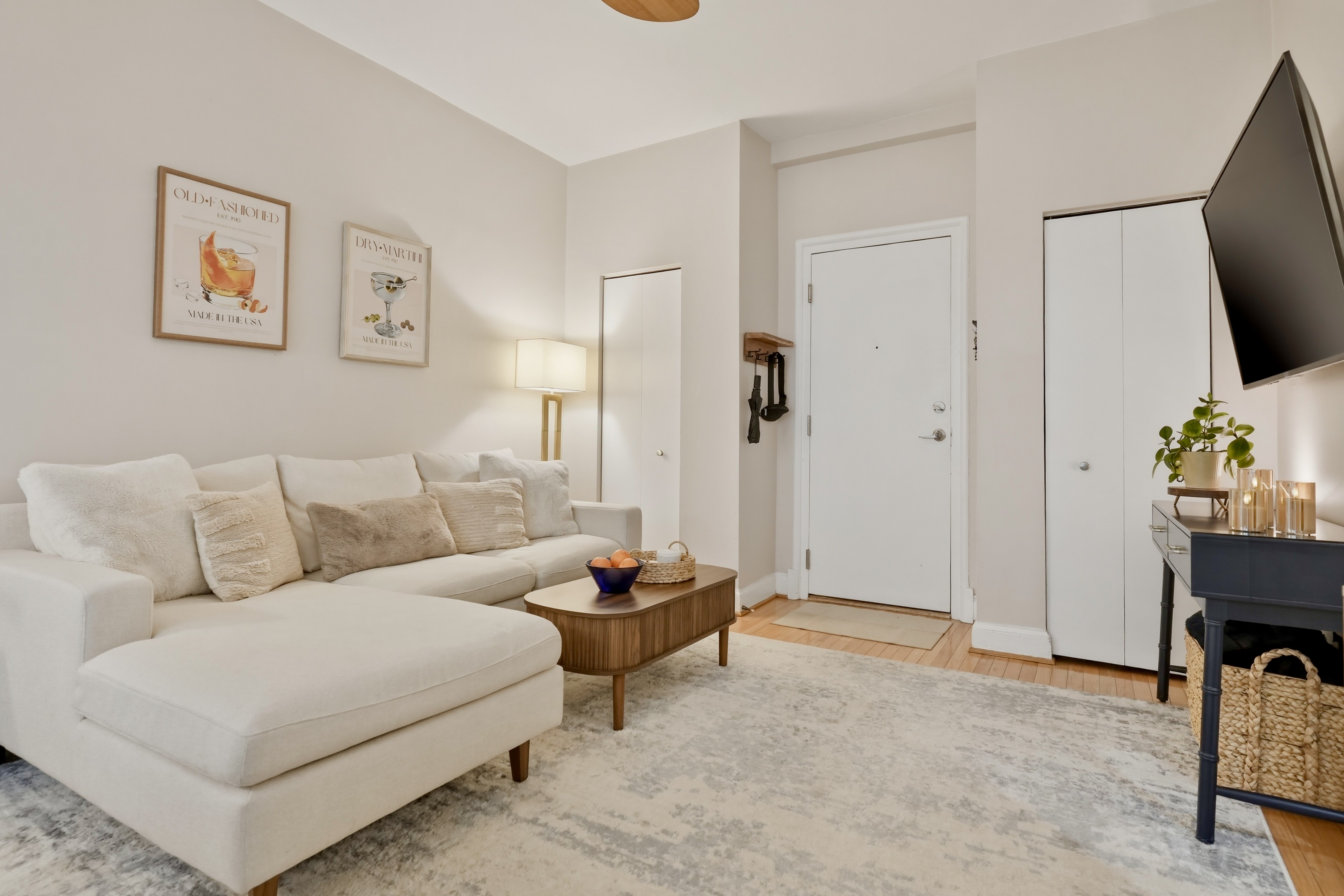 2010 Kalorama Road Northwest, Unit 304 Washington, DC 20009 - Photo 4 of 24