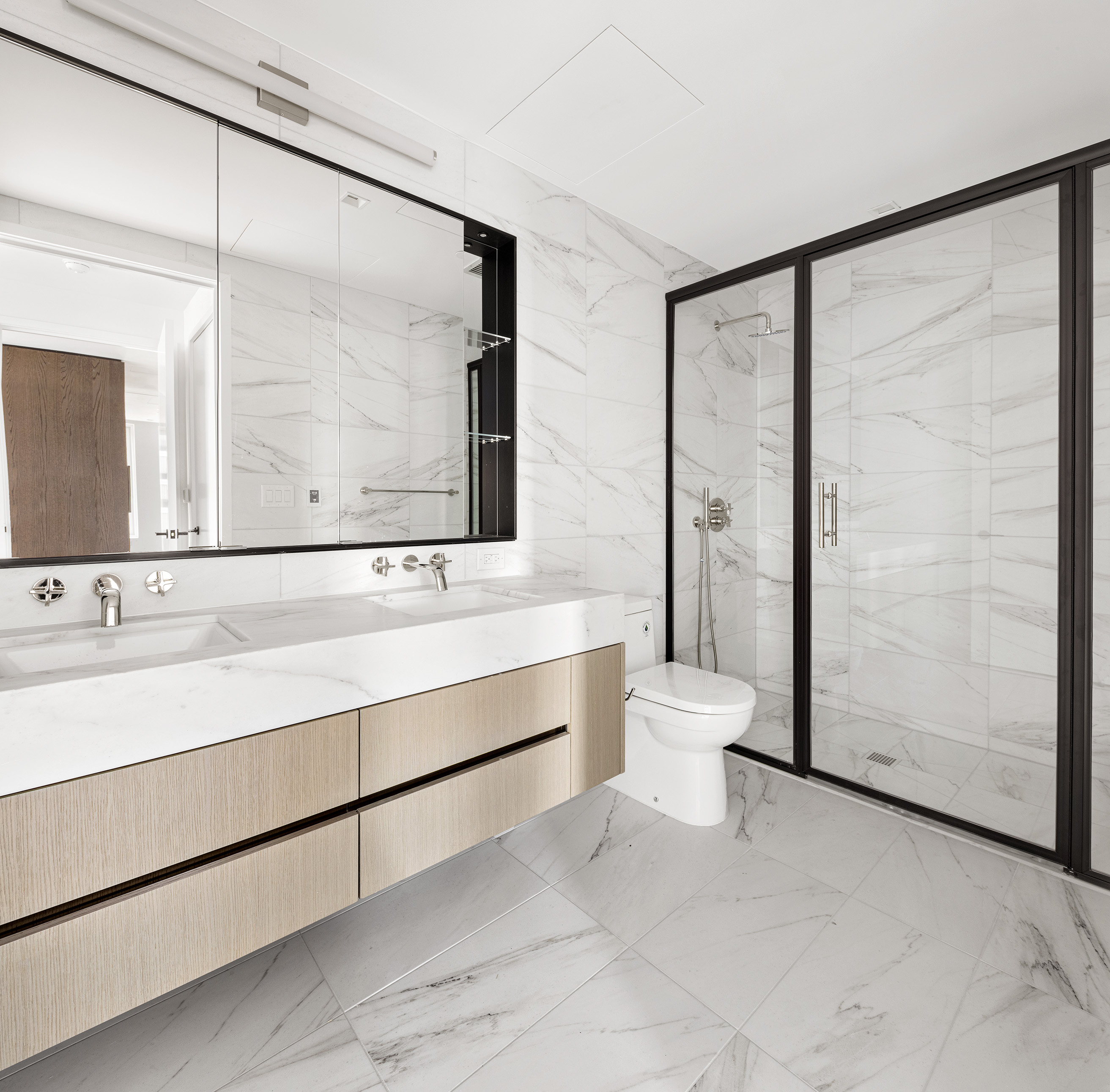 202 Broome Street, Unit 8M Manhattan, NY 10002 - Photo 9 of 18